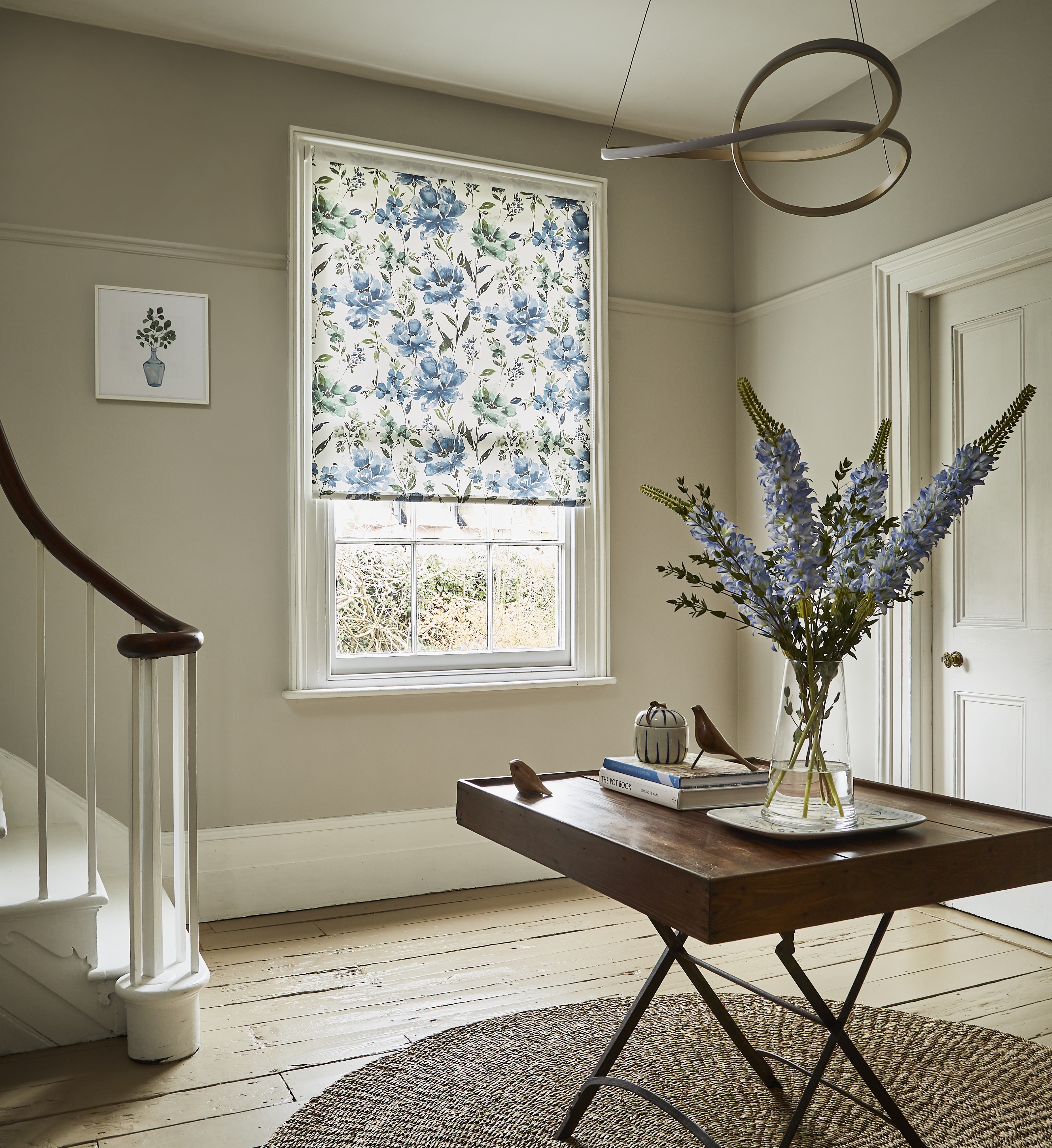 ARENA-2021-ROLLERS-LAUNCH-ROLLER-BLINDS-BLUE-DIV-FLORENTINA-INDIGO-SQ-009-V2.jpg